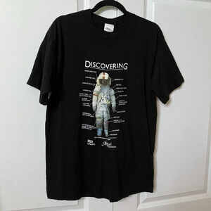 Vintage America’s Smithsonian Discovering‎ Astronaut T-shirt Made in USA L